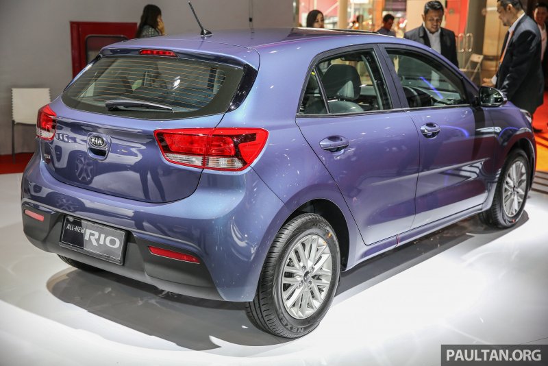Kia Rio 2017 хэтчбек