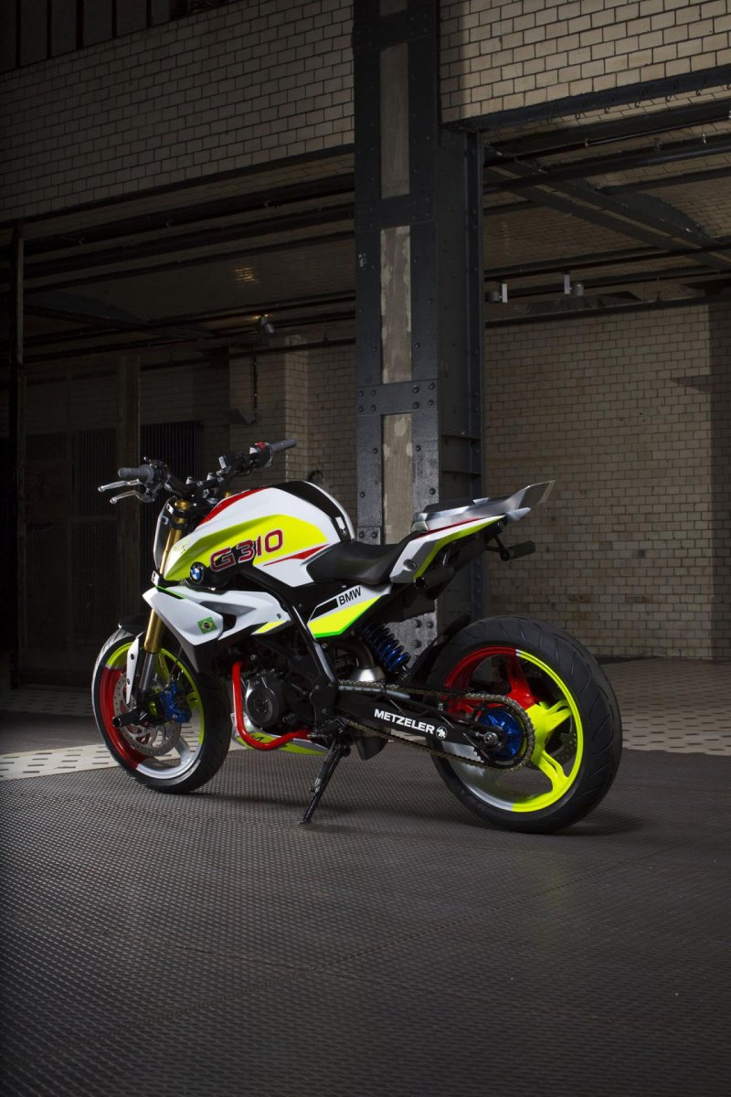 BMW g310r Black