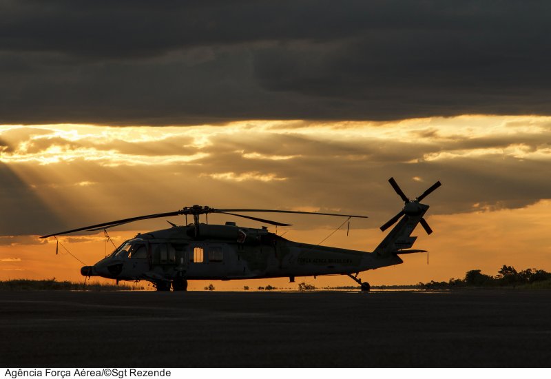 Uh-60 «Блэк Хок»(черный ястреб)