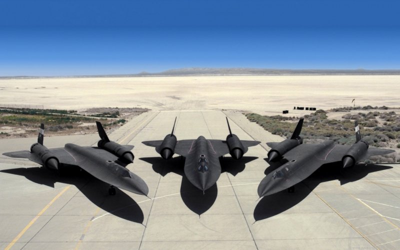 Самолет SR-71 Blackbird