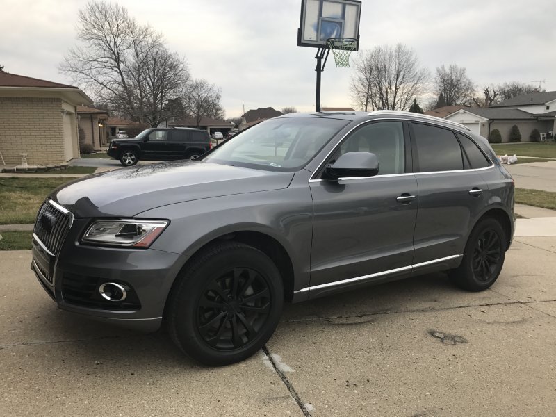 Audi q5 Black