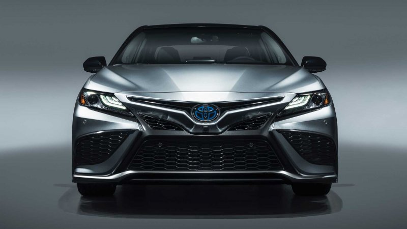 Новая Toyota Camry 2021