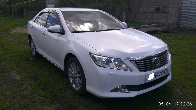 Toyota Camry VII (xv50) черная