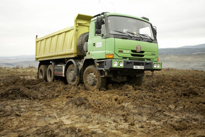 Татра 815 самосвал