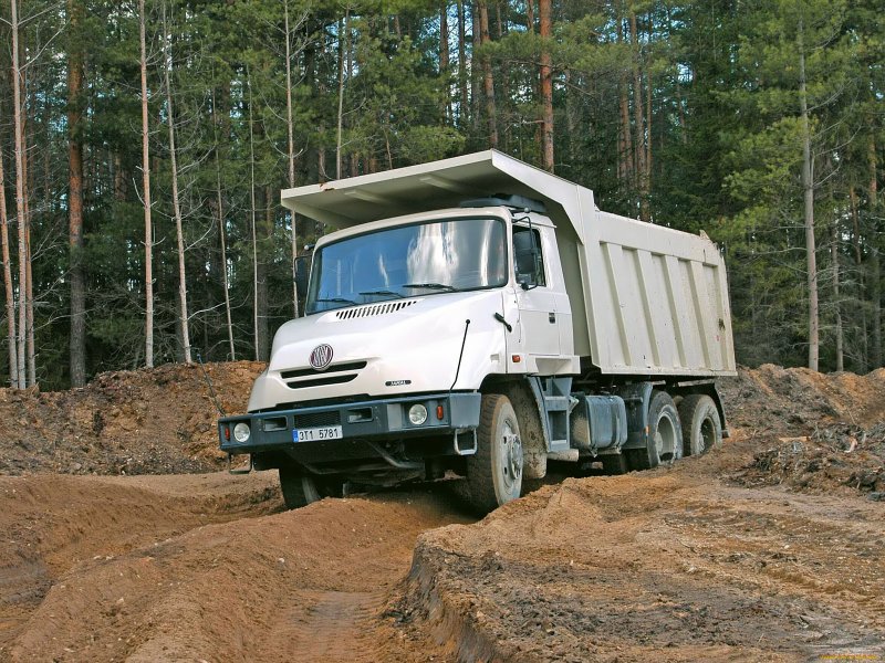 Татра 858