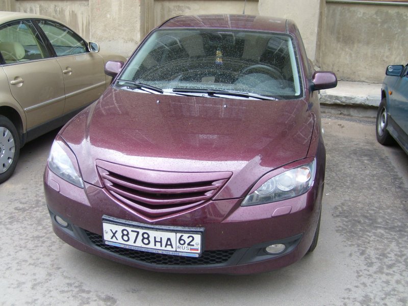 Мазда 3 хэтчбек 2007 Вишневая
