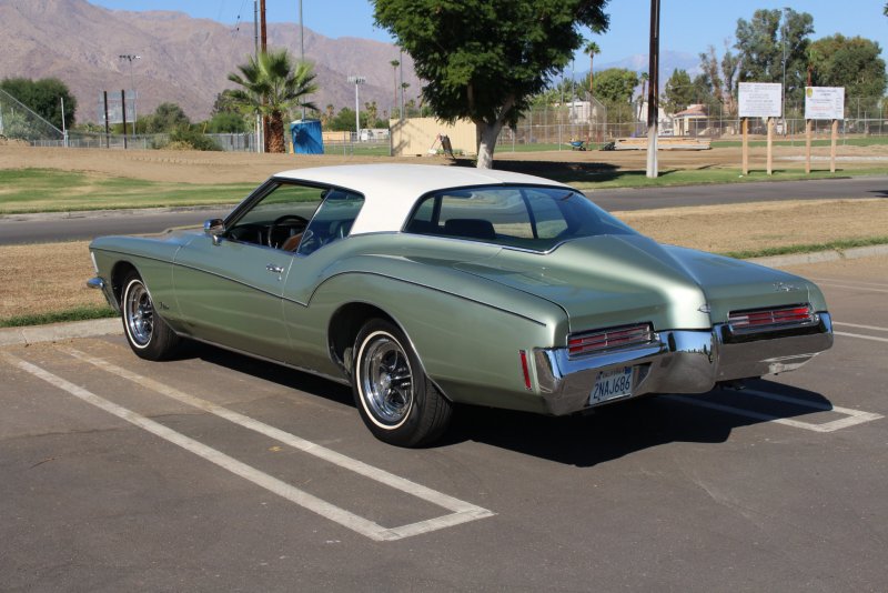 Автомобили Buick Riviera 1971