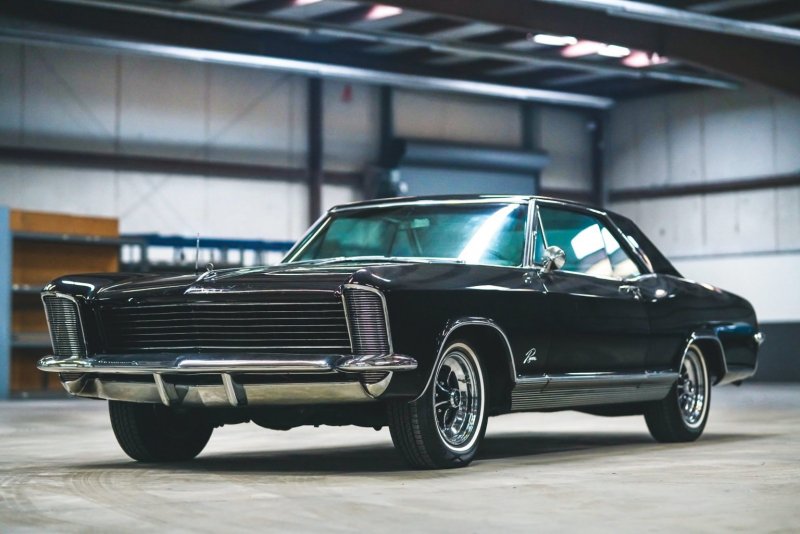 Buick Riviera 65