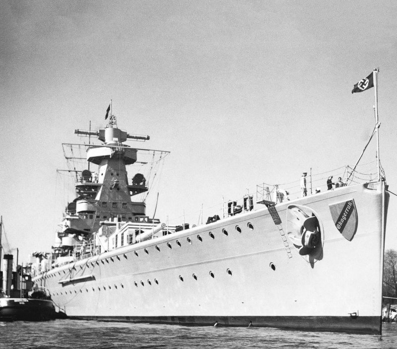 Броненосец Дойчланд 1939г.
