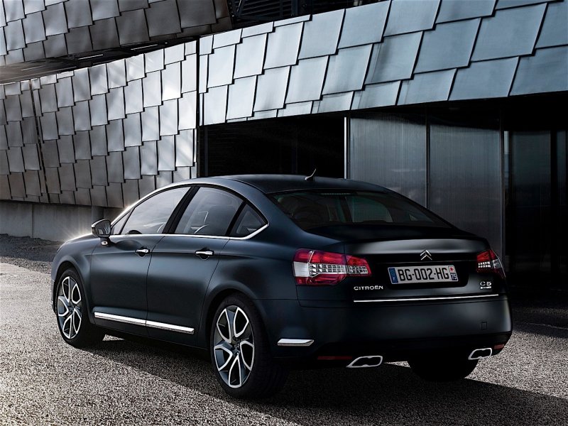 C6 Citroen сзади седан