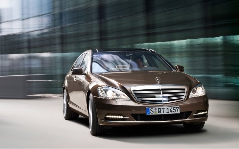 Mercedes-Benz s 400