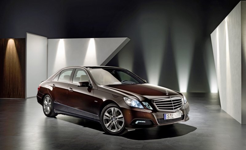 Mercedes Benz e class 20012