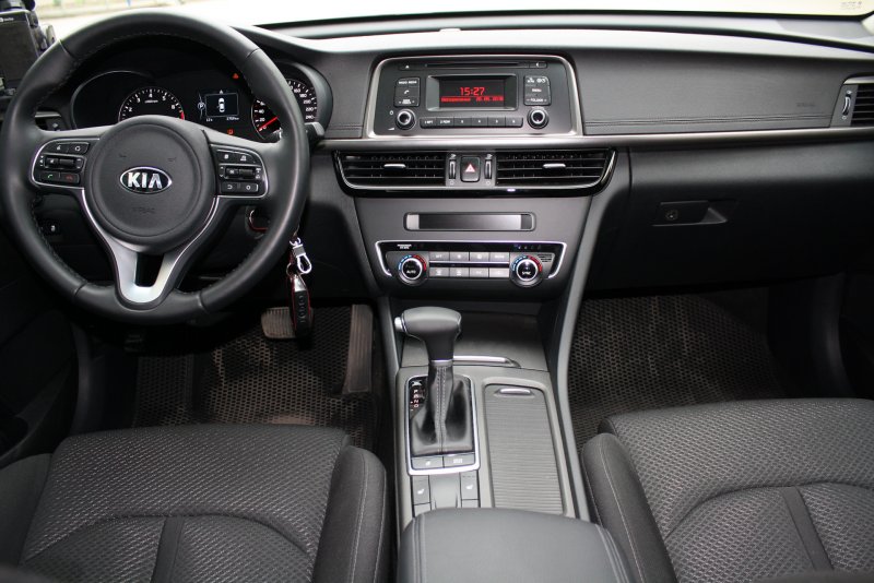 Kia Optima Comfort 2019 салон