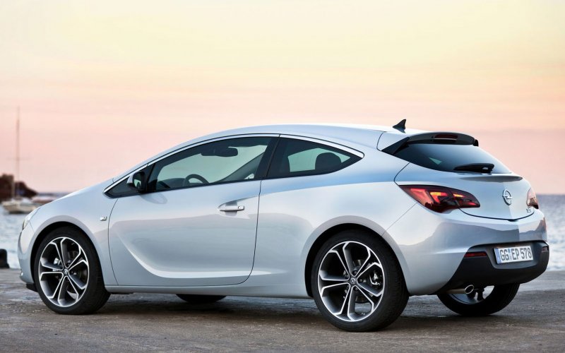 Opel Astra GTC