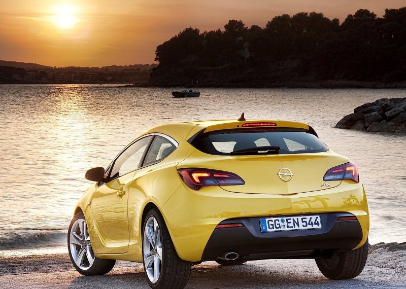 Opel Astra GTC 2017