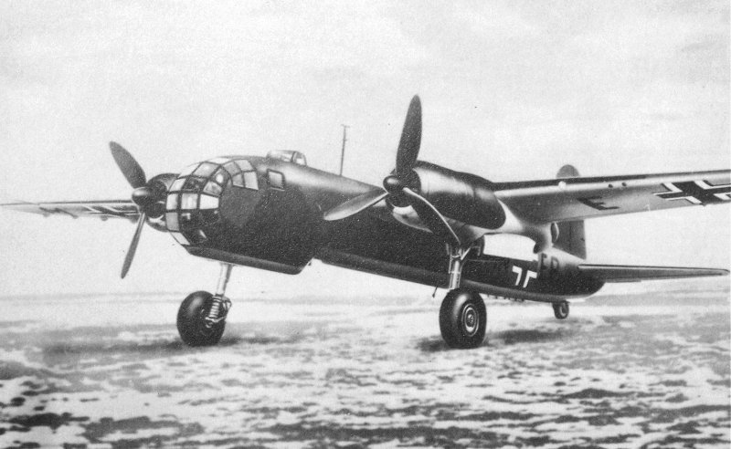 Самолет Хеншель 130