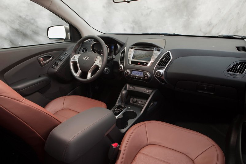 Hyundai Tucson 2011 салон