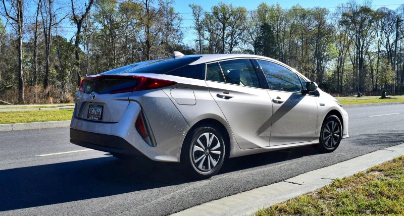 Toyota Prius 2016