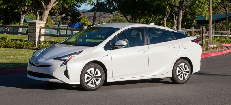 Toyota Prius IV (xw50)