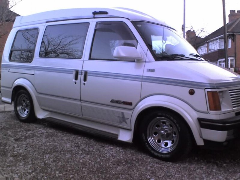 Chevrolet Astro van