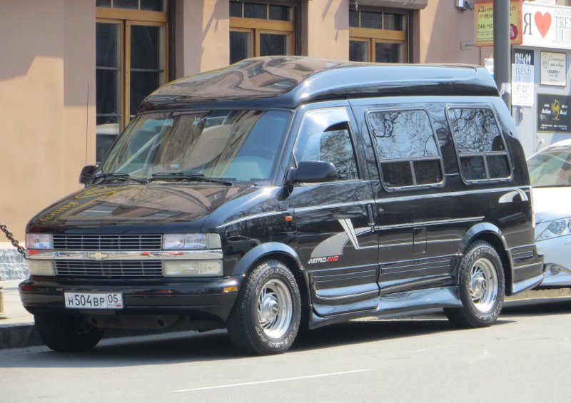 Американский микроавтобус Шевроле Астро