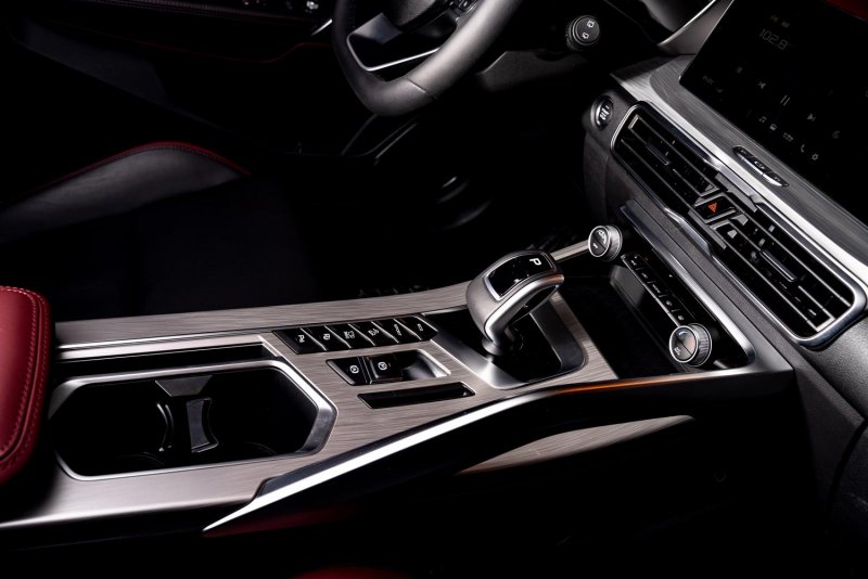 Geely Coolray кроссовер (Luxury)