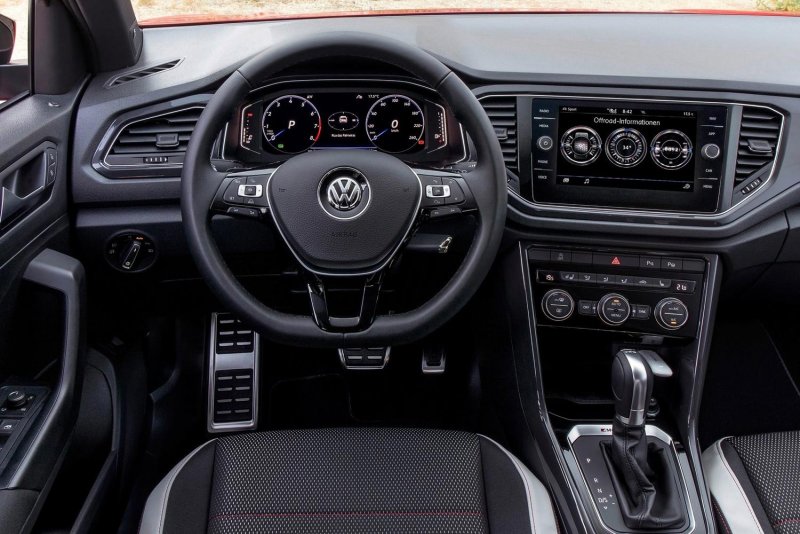 Volkswagen t-Roc интерьер