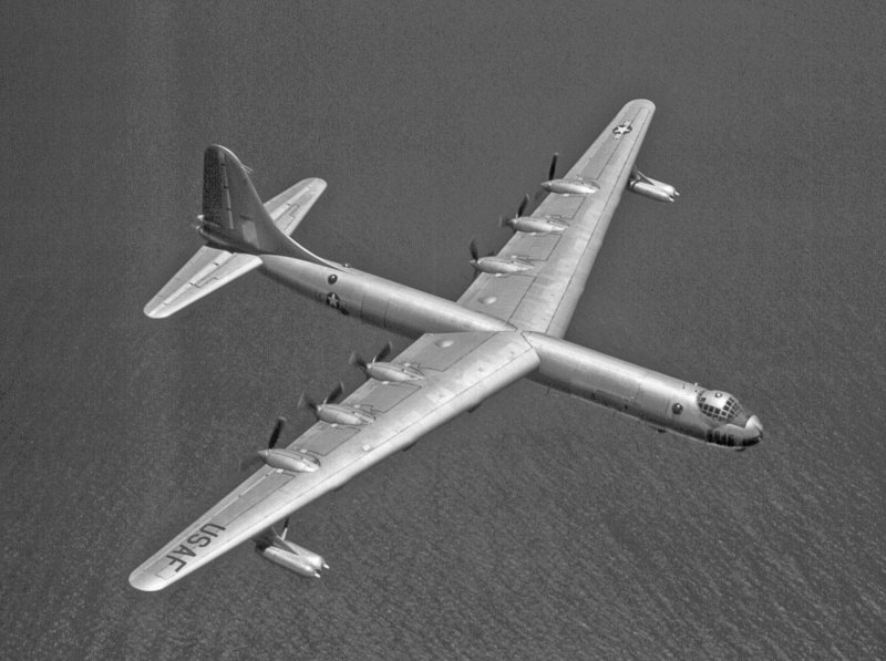 B-36 бомбардировщик