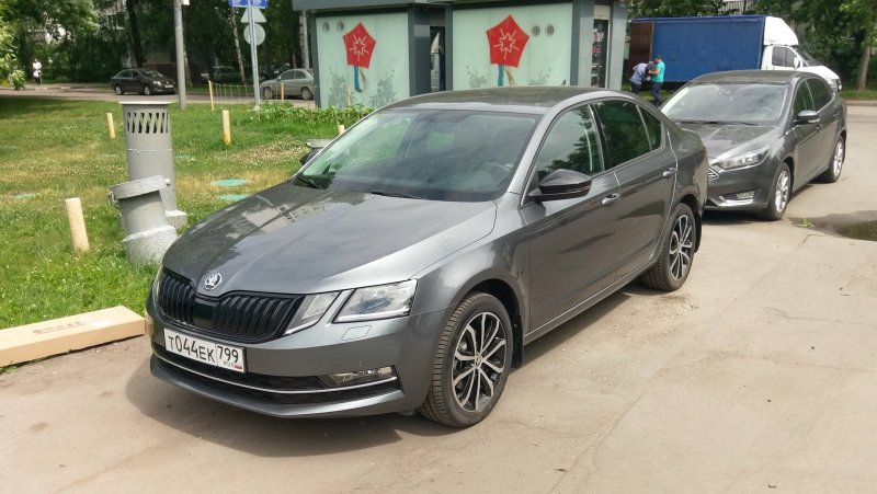 Шкода Октавия а7 серая