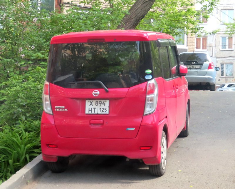 Nissan DAYZ Roox салон