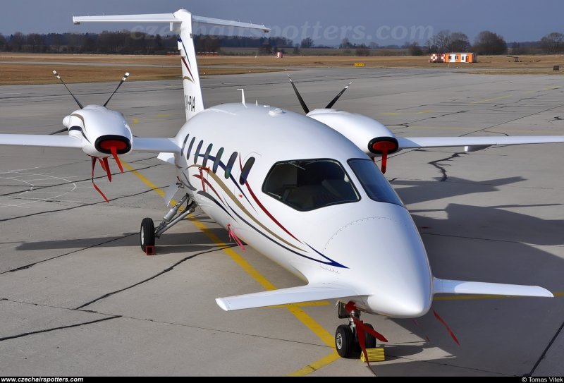Самолёт Piaggio p.180 Avanti
