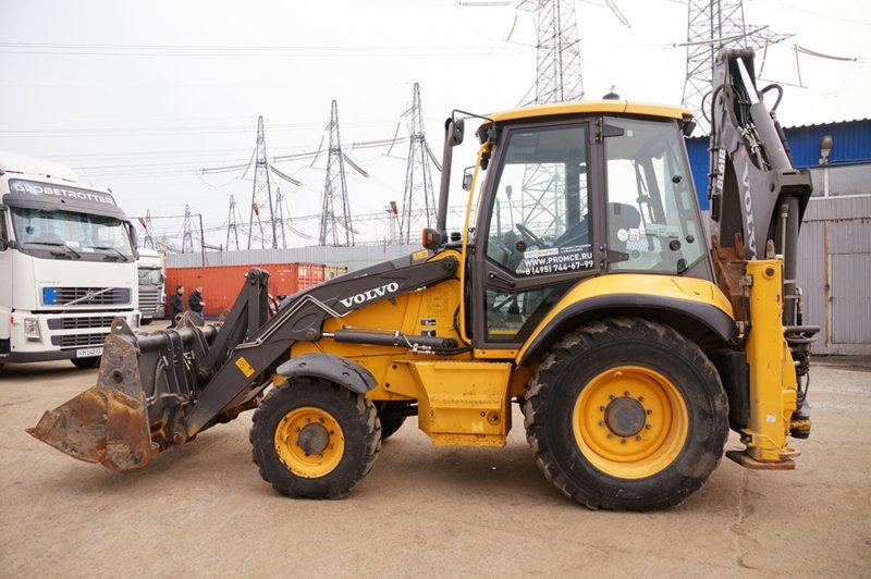 Экскаватор-погрузчик Volvo bl61b