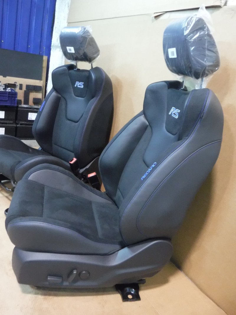 Ford Focus 3 сиденья