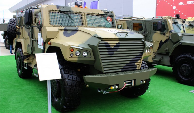 Армянский военный грузовой Урал