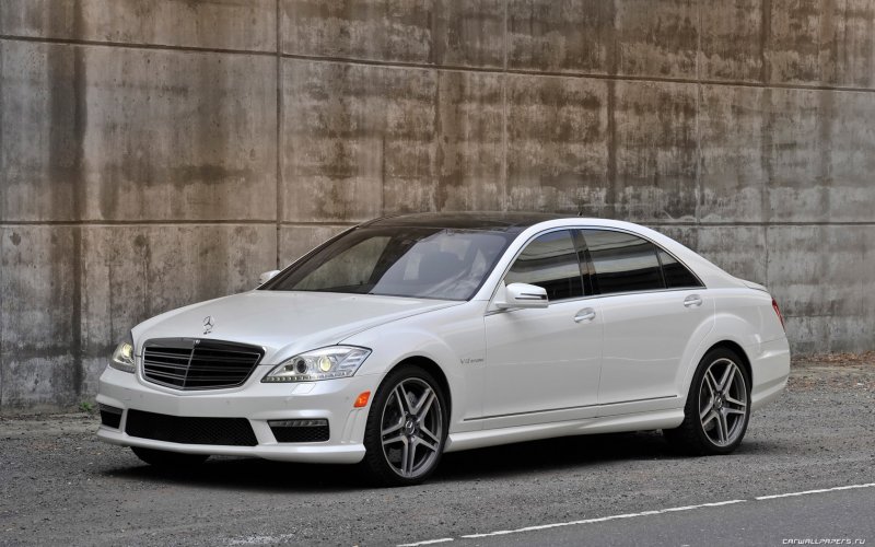 Mercedes Benz w221 AMG