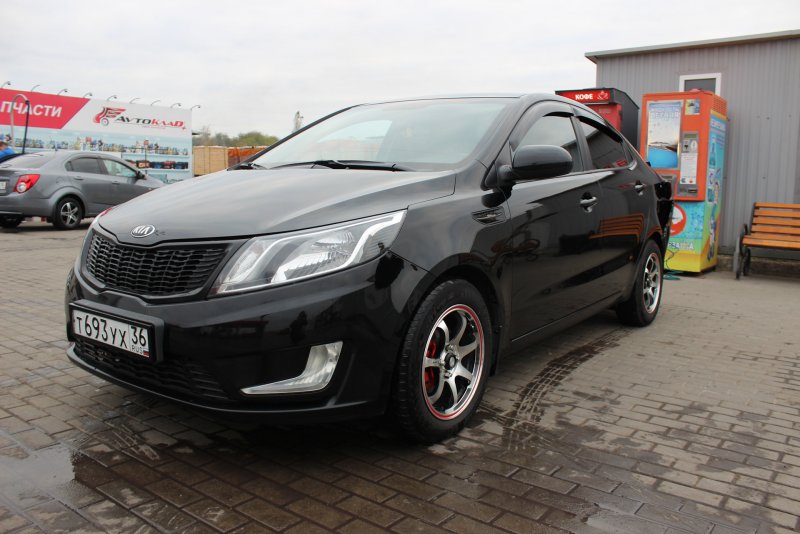 Kia Sportage Black Edition белый