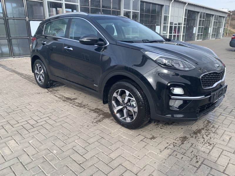 Kia Sportage 4 2021 черный