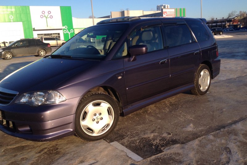 Honda Odyssey 2002 absolute 3