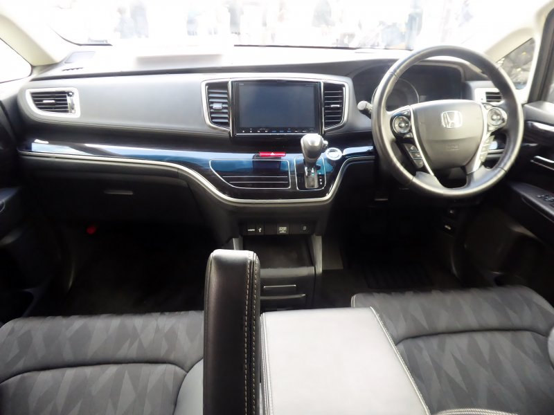 Honda Odyssey absolute 2014