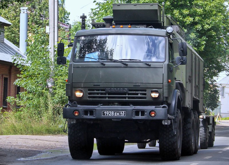 Радиостанция на шасси ЗИС-6