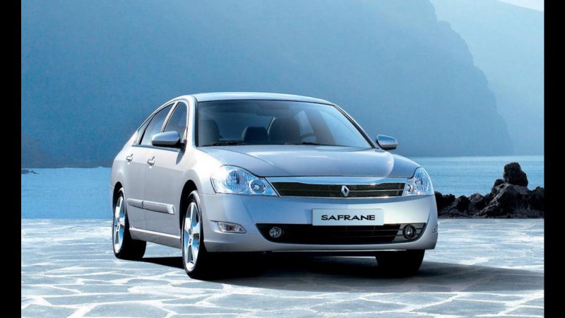 Седан Renault Safrane