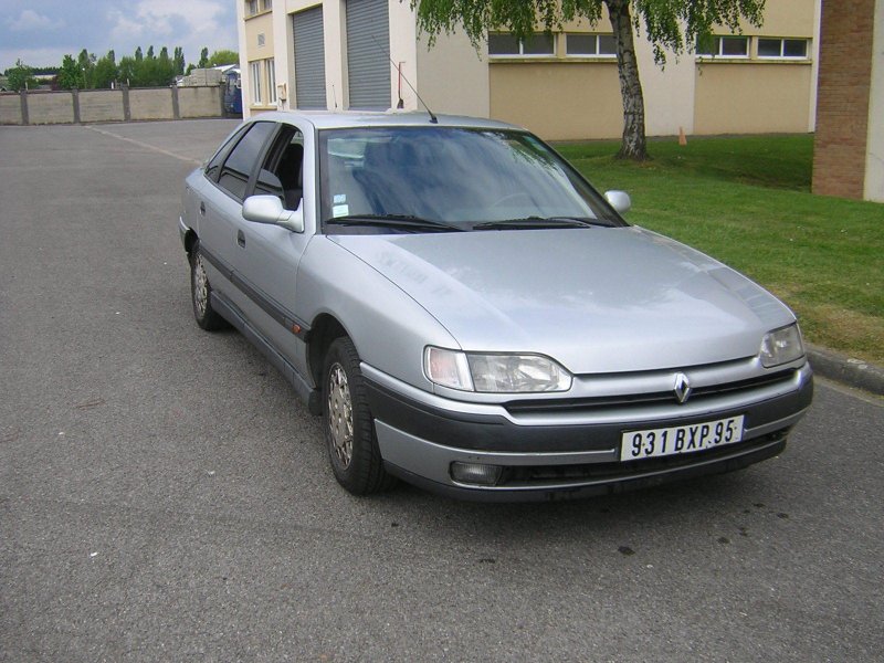 Renault Safrane 1 поколение