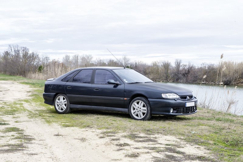 Renault Safrane 1994