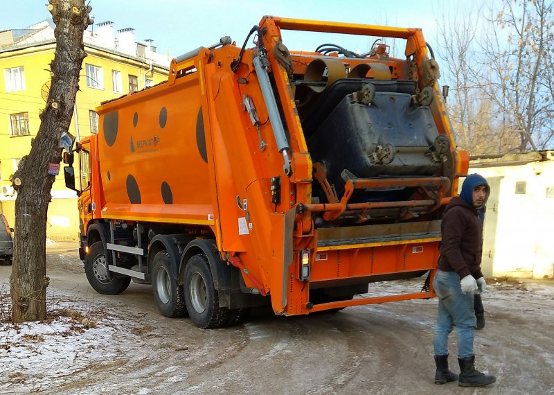 МАЗ 5440 мусоровоз