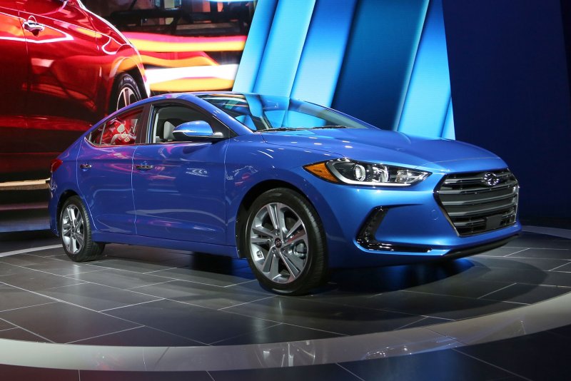 Hyundai Elantra 6