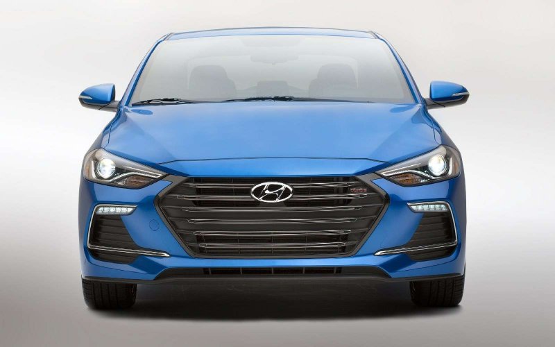Hyundai Elantra vi 2019