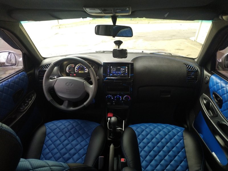 Hyundai Accent торпеда