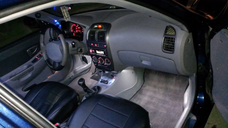 Hyundai Accent 2008 тюнинг салона