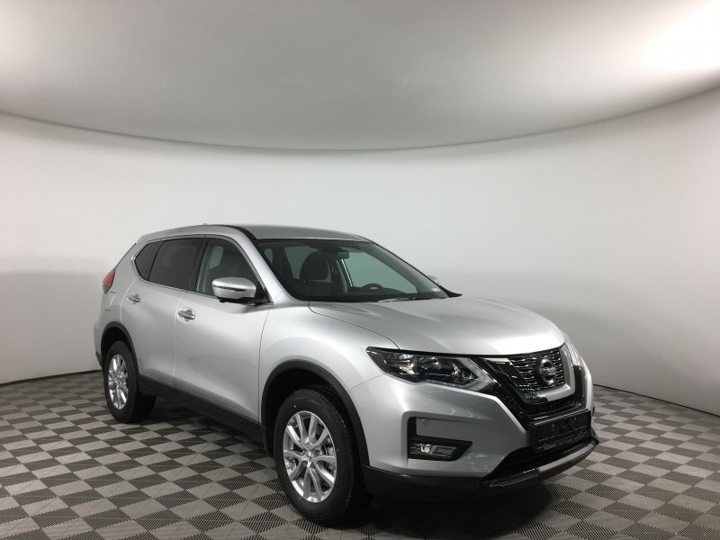 Nissan x-Trail серебристый металлик