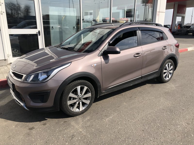 Kia Rio XLINE черная
